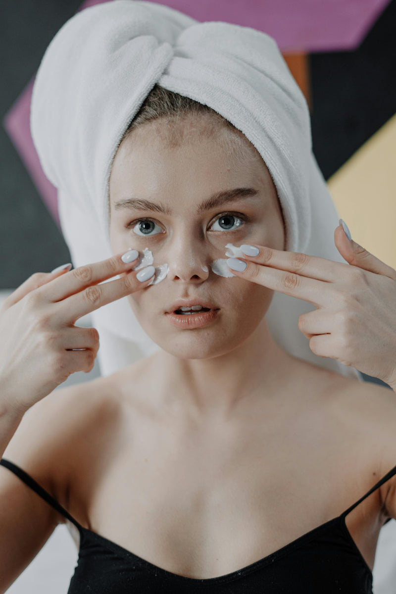 بخّاخ Medicube Red Acne Body Peeling لتقشير وعلاج حب الشباب فى الجسم — ١١٠ مل